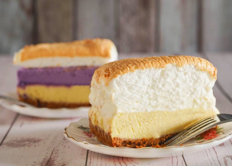 8 Frozen Brazo Cakes That Will Melt Your Heart | Booky